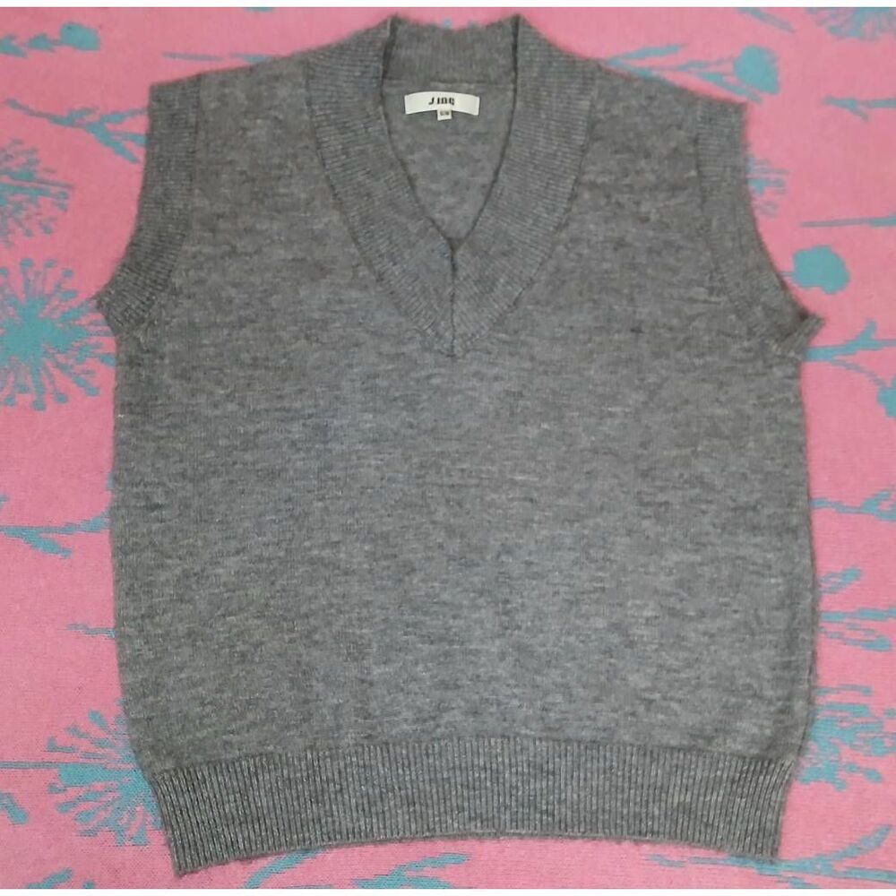 J.ing womens medium sweater gray sleevless preppy boxy soft texture all 4 season